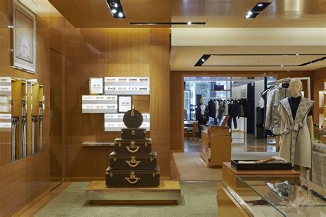 louis vuitton crown melbourne|crown melbourne opening hours.